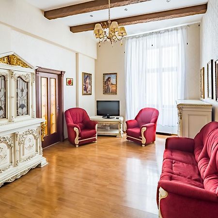 2 Virmens'Ka Apartment Λβιβ Εξωτερικό φωτογραφία
