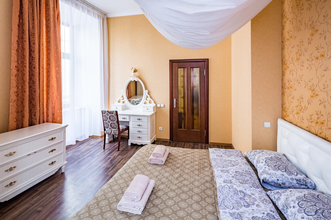 2 Virmens'Ka Apartment Λβιβ Εξωτερικό φωτογραφία