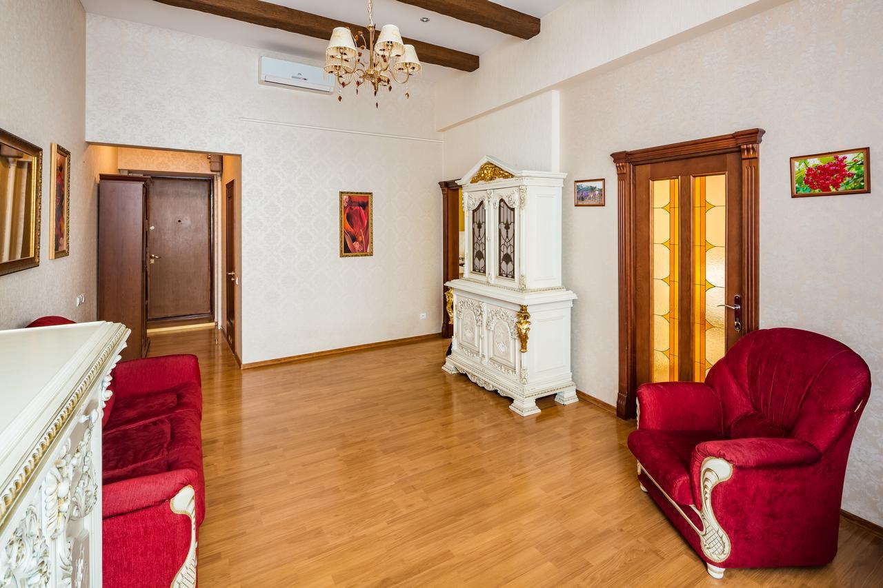 2 Virmens'Ka Apartment Λβιβ Εξωτερικό φωτογραφία