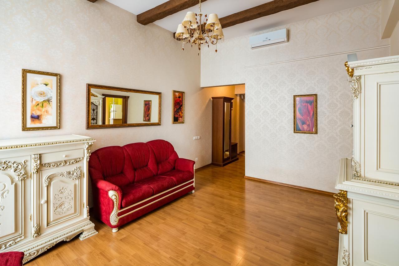 2 Virmens'Ka Apartment Λβιβ Εξωτερικό φωτογραφία