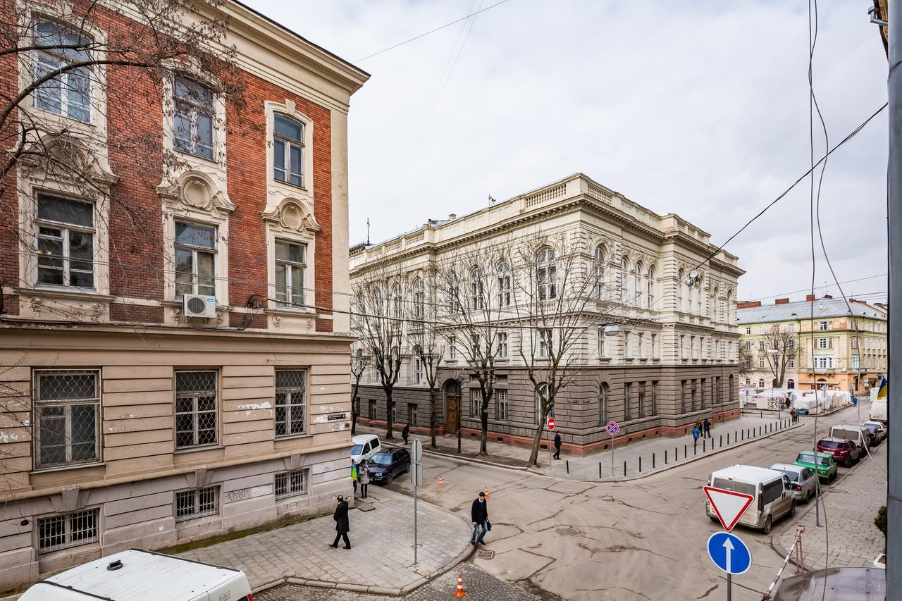 2 Virmens'Ka Apartment Λβιβ Εξωτερικό φωτογραφία